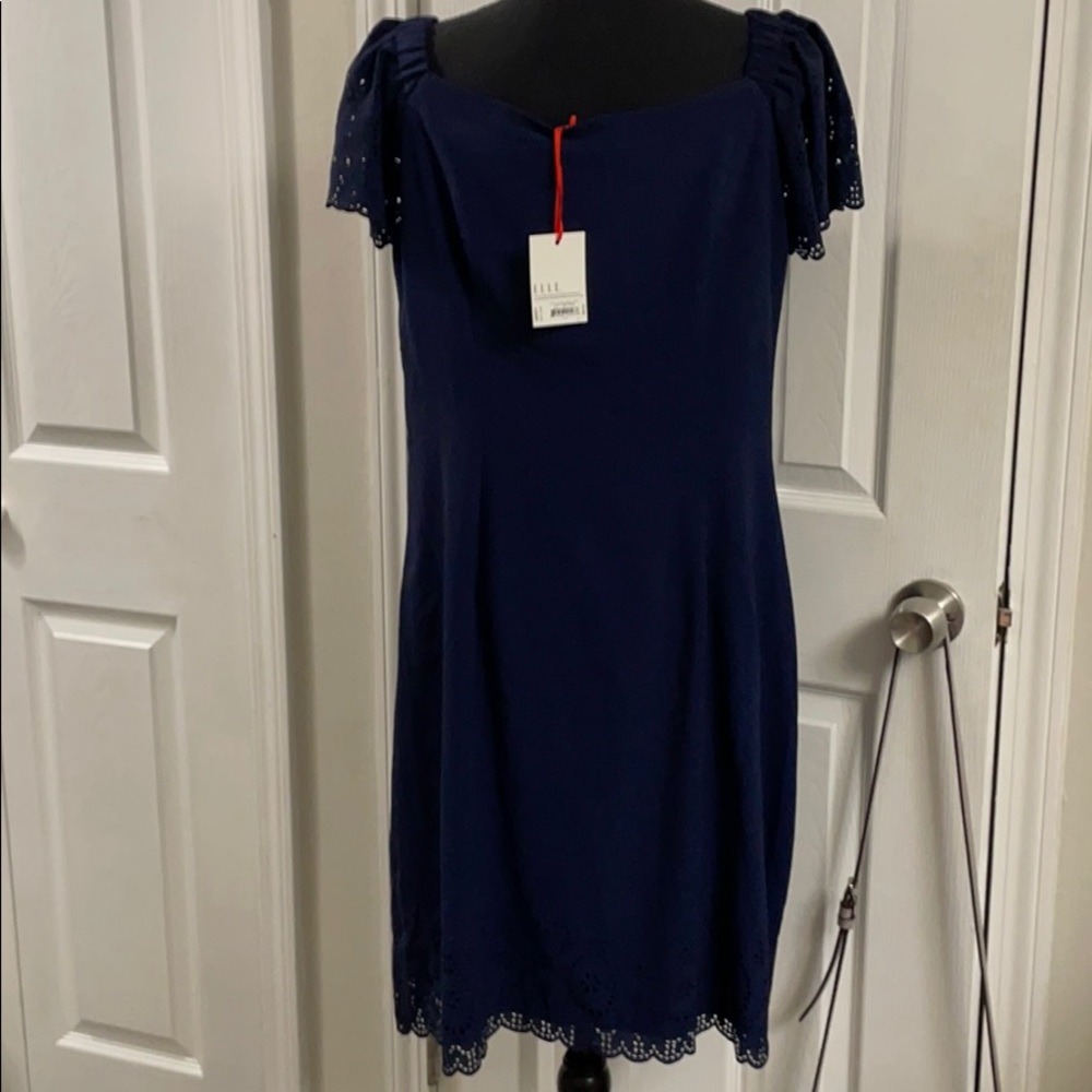 Dress - Picture 2 of 3
